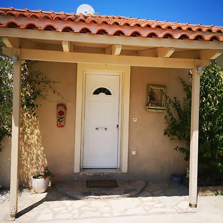 Fiora Trapezaki (Kefalonia)