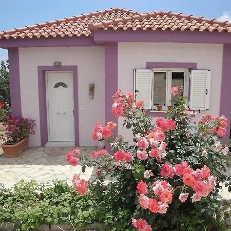 Fiora Trapezaki (Kefalonia)